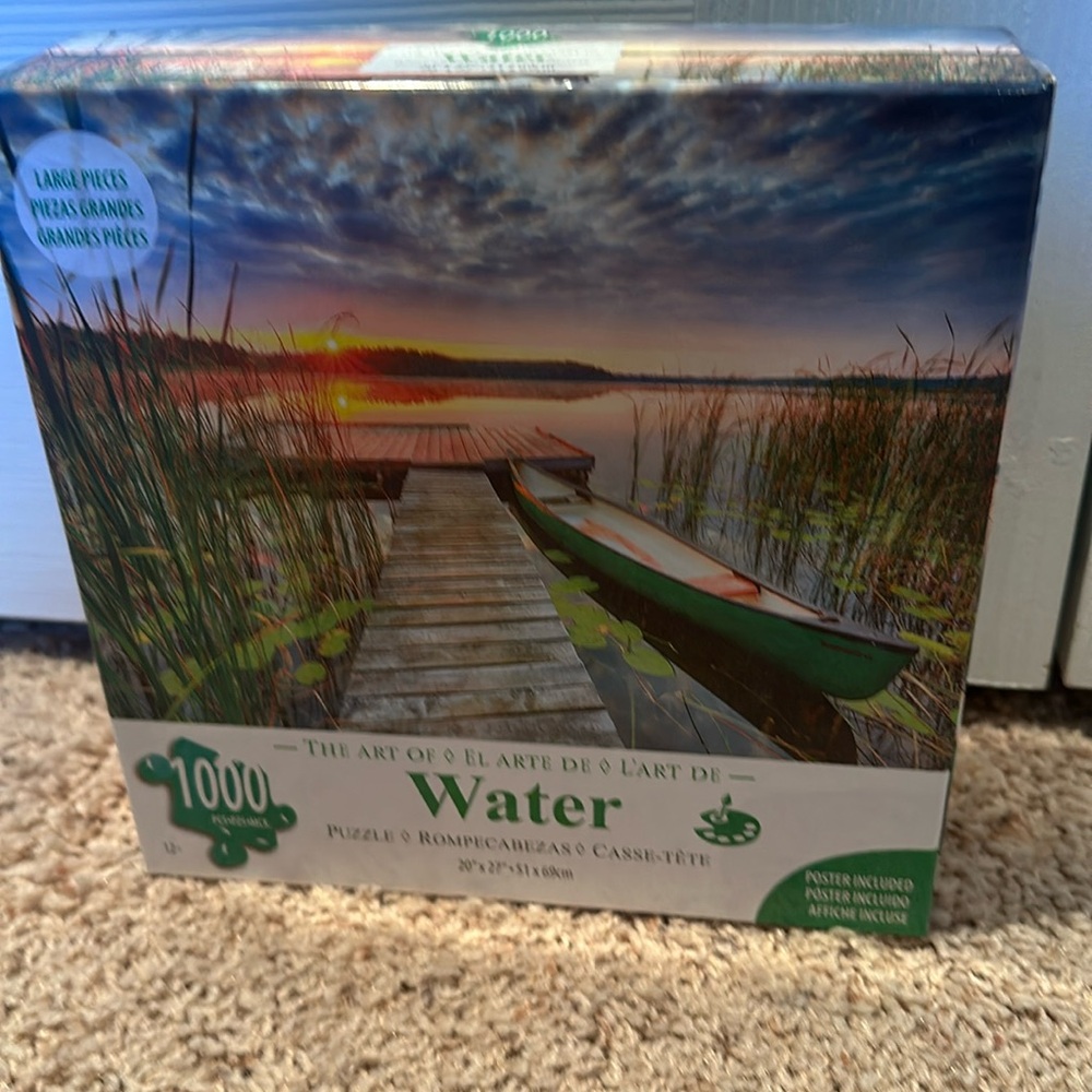 1000 piece water puzzle with poster included